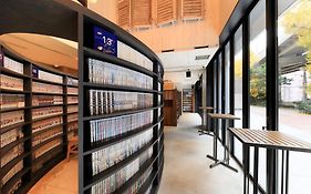 クインテッサホテル大阪梅田 Comic＆Books